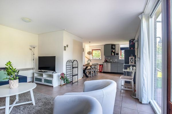 Yn'e Lijte 109 in Grou - Foto 1 van 8