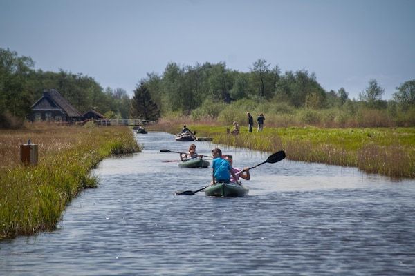 Omgeving - Vakantiehuis in Friesland met Kasuitstraling in Scherpenzeel (FR) (3)
