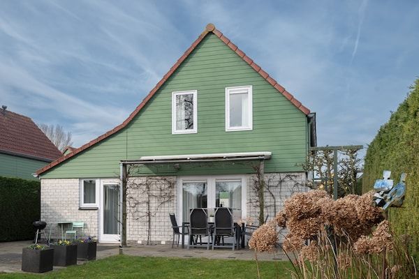 Villapark De Oesterbaai 63 in Wemeldinge - Foto 1 van 36