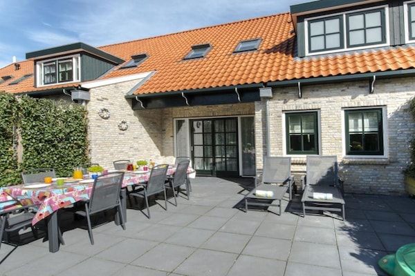 140856 in Nes - Foto 1 van 28