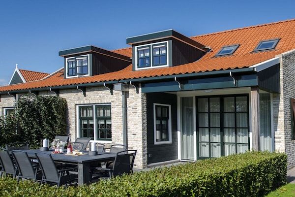 143561 in Nes - Foto 2 van 22