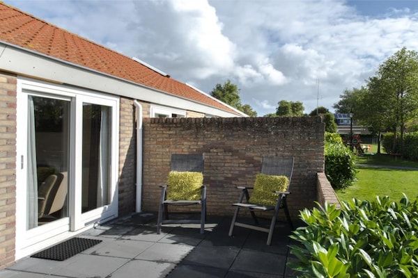 143562 in Nes - Foto 1 van 20