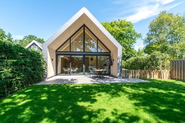 Belkmer Beachhouse in Sint Maartenszee - Foto 1 van 26