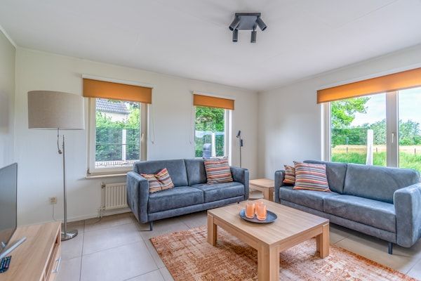 Kamperfoelie 69 in De Koog - Foto 2 van 13