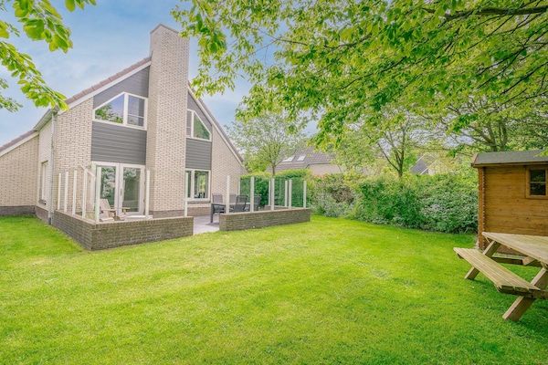 Kamperfoelie 37 in De Koog - Foto 1 van 12