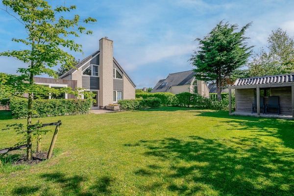 Kamperfoelie 93 in De Koog - Foto 1 van 13