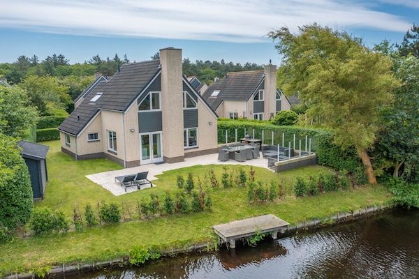 Kamperfoelie 67 in De Koog - Foto 1 van 20