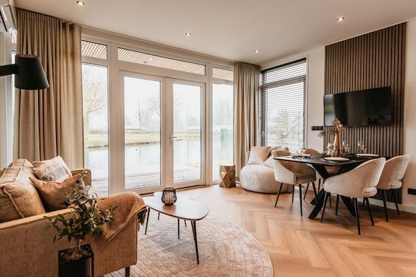 Chalet aan het Water - Betuwse Hofjes - 4 pax December in Kesteren - Foto 1 van 22