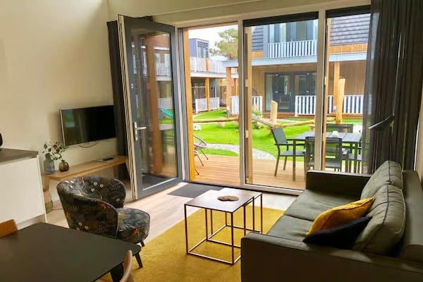 Plein 40 Lodge 23 in Zoutelande - Foto 1 van 25