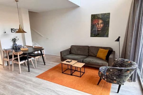 Plein 40 Lodge 24 in Zoutelande - Foto 1 van 24