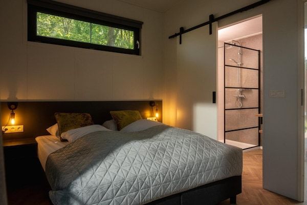 Slaapkamer - Landgoed Multi-Cottage Overijssel in Zuna (4)
