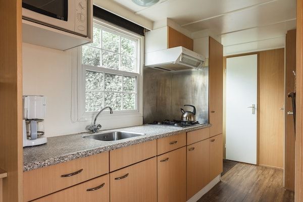 Keuken - Prachtig vakantiehuis in Overijssel in Zuna (3)