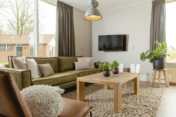 Woonkamer - Wellnessboerderij voor zes personen in Zuna (2)