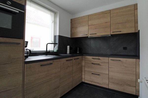 Keuken - Moderne bungalow in Ewijk voor 6 personen in Ewijk (3)