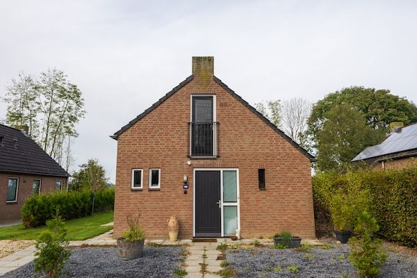 6 - Person Forest Pet & Family Bungalow in Ewijk - Foto 1 van 19
