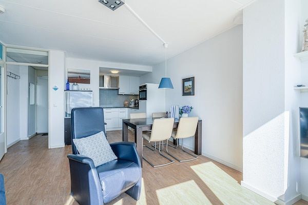 Juliana 128 in De Koog - Foto 2 van 12