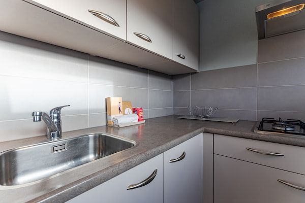 Keuken - Comfortabel familiehuis aan het strand in Renesse (3)