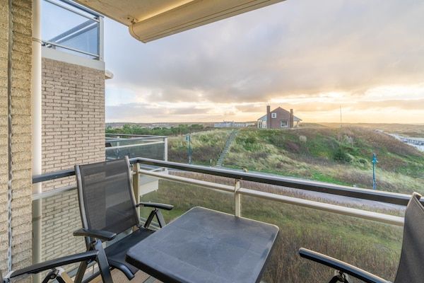 Juliana 100 in De Koog - Foto 12 van 12