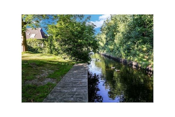 Untagged - Vakantiehuis aan het water in Earnewald (4)