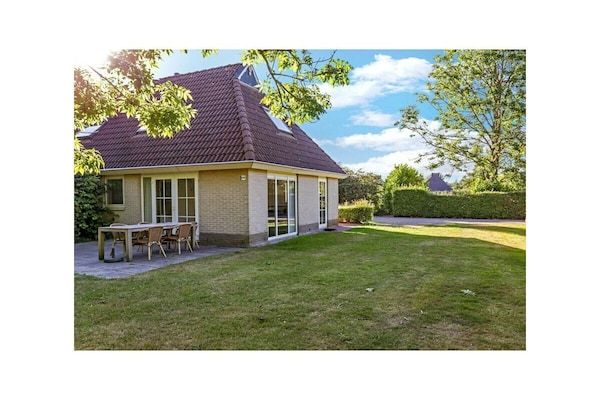 Untagged - Vakantiehuis aan het water in Earnewald (2)