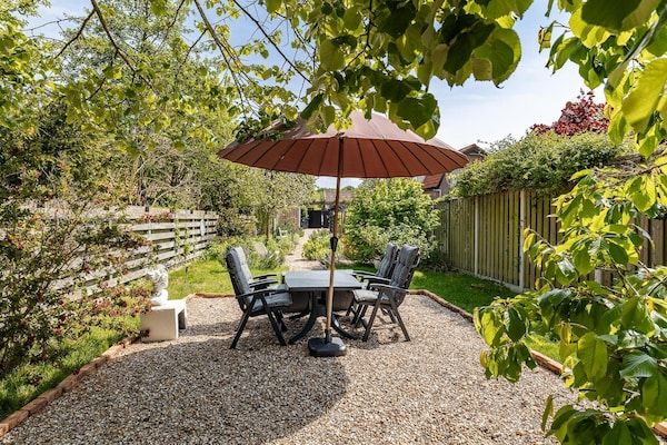 Tuin - Modern vakantiehuis in Vrouwenpolder in Vrouwenpolder (5)