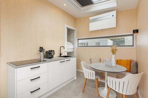 Keuken - Strandhuis met gedeeltelijk zeezicht in Zandvoort (4)