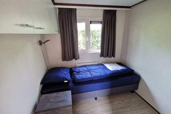 Untagged - Comfortabele zitplaatsen voor 3 personen in Egmond Aan Den Hoef (4)