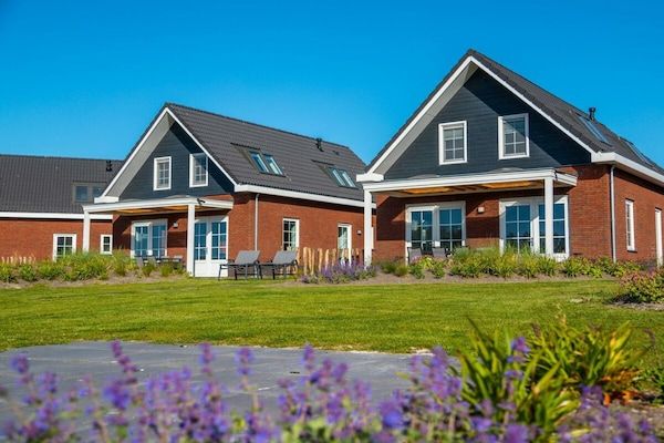 Untagged - Watervilla MIVA 6 in Medemblik (1)