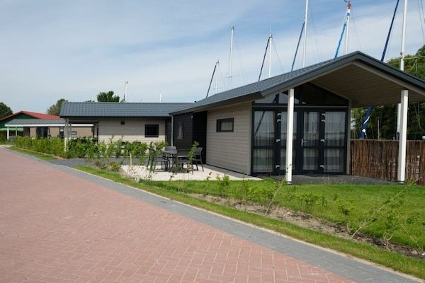 Untagged - Vakantiehuis in Bovenkarspel met terras in Bovenkarspel (1)