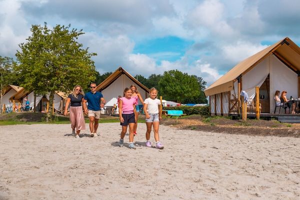 Untagged - Glampingtent aan het strand Luxe 4 in Biddinghuizen (3)