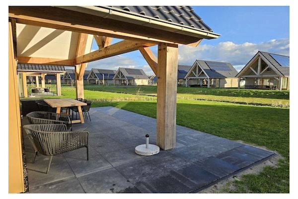Untagged - Villa in Cadzand met terras en wifi. in Cadzand (1)