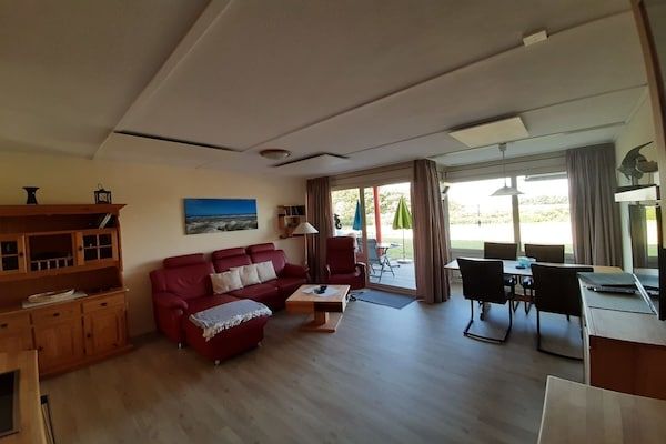 Untagged - Amelander Paradijs 19 in Buren Ameland (5)