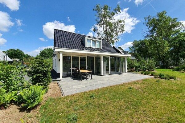 Untagged - Villa in Otterlo met terras en wifi. in Otterlo (2)