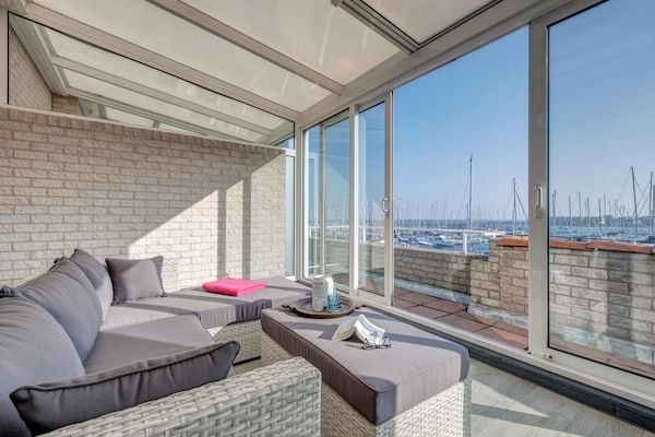 Terras - Comfortabel appartement in Ouddorp in Ouddorp (5)