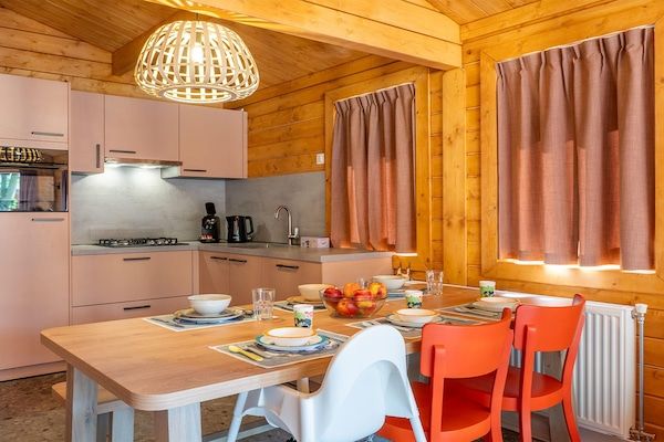 Keuken - Vakantiehuis in Hoogerheide met kinderbox in Hoogerheide (3)