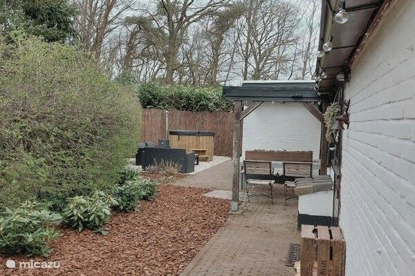Untagged - Oudveluwe - vakantiehuisje - bos in Gelderland (4)