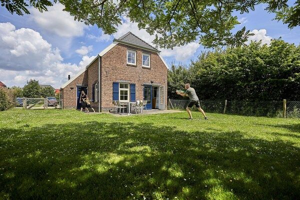 Buitenhof De Leistert 14 in Roggel - Foto 1 van 40