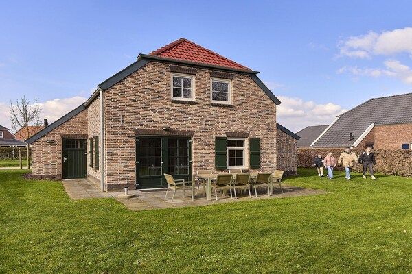 Buitenhof De Leistert 17 in Roggel - Foto 1 van 40