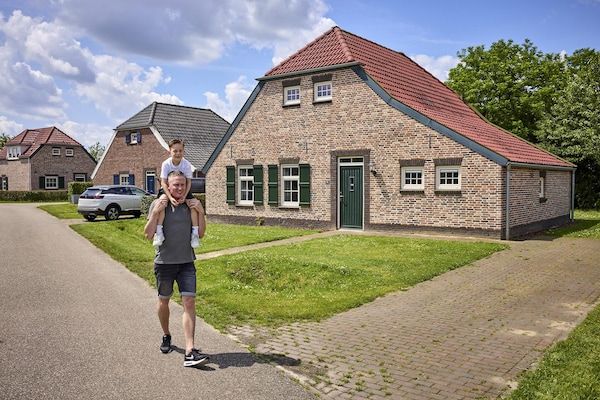 Buitenhof De Leistert 9 in Roggel - Foto 1 van 40