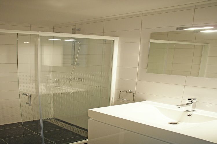 De badkamer van Sunny Oosterschelde in Kattendijke