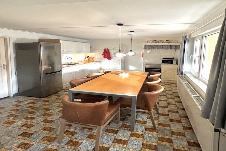 De eetkamer van Bi-j Moppe Door in Nederweert Eind