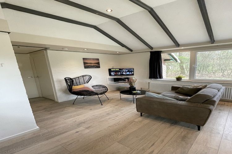 De woonkamer van Het Kleine Landgoed in Stramproy