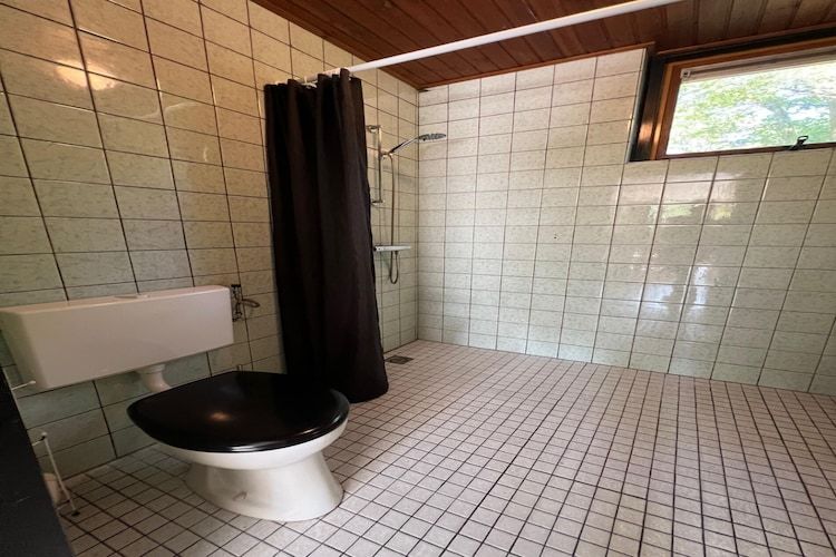 De badkamer van Bungalow 69 in Stramproy