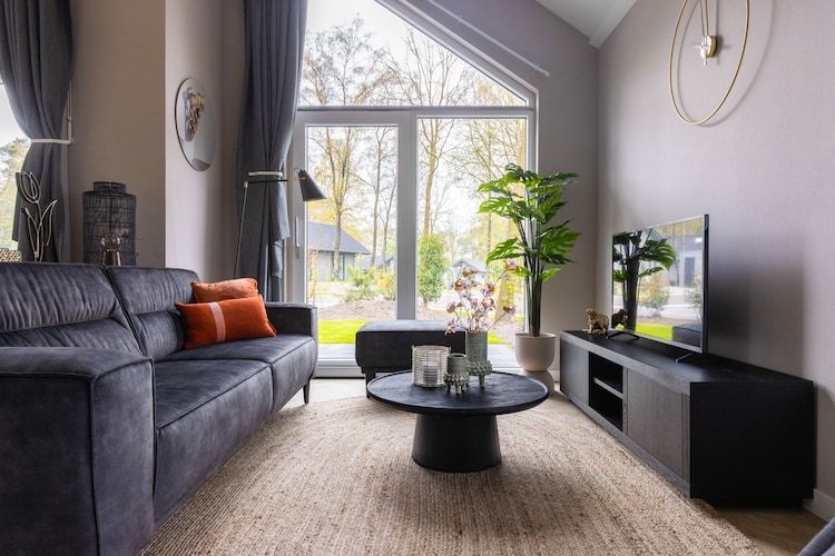 De woonkamer van Vakantiepark Latour 4 in Oirschot